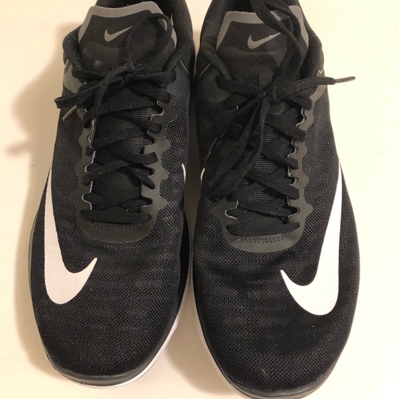 Nike Running Shoes - Picture 1 of 2